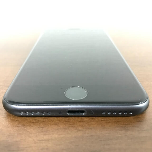 Apple(アップル)のiPhone8 64GB SIMフリー スペースグレイ スマホ/家電/カメラのスマートフォン/携帯電話(スマートフォン本体)の商品写真