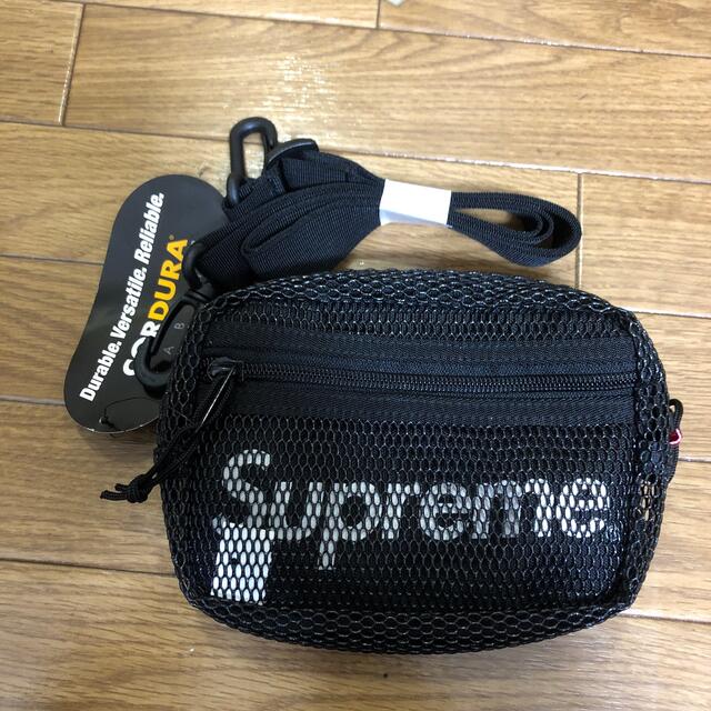 supreme　ミニショルダーバッグ　ネックポーチ