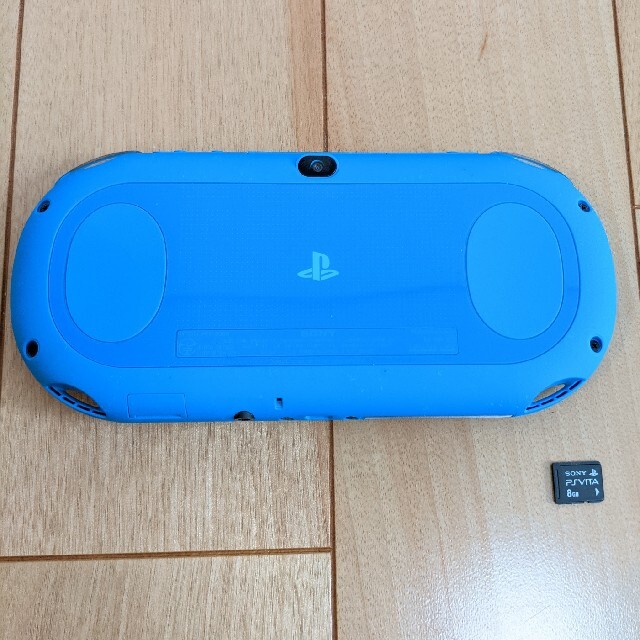 PSVITA　PCH-2000 　８GBメモリ付 1