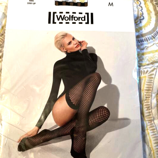 新品未開封　⑤おしゃれストッキング(Wolford)