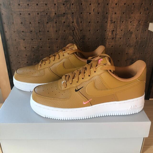 NIKE W AIR FORCE 1 '07 ESS 24.5vm