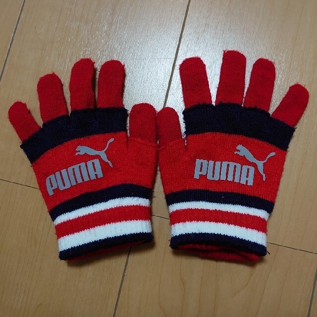 PUMA(プーマ)のプーマ手袋　おまけ付き エンタメ/ホビーのおもちゃ/ぬいぐるみ(その他)の商品写真