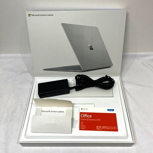 Microsoft(マイクロソフト)のH.E.Rさん専用 Surface Laptop  i5 8GB 128GB スマホ/家電/カメラのPC/タブレット(ノートPC)の商品写真