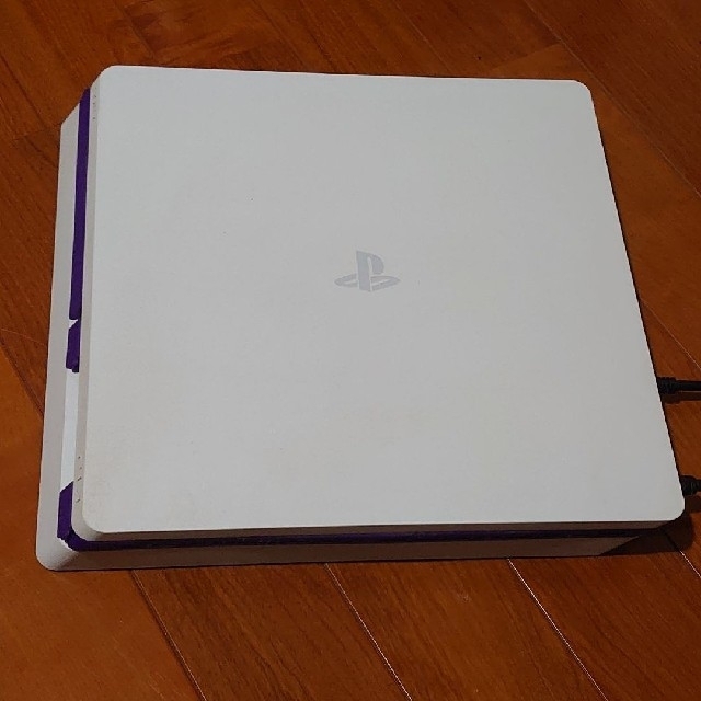 PlayStation®4 グレイシャー・ホワイト 1TB CUH-2100