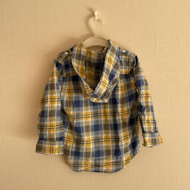 babyGAP(ベビーギャップ)のチェックフードつきシャツ キッズ/ベビー/マタニティのキッズ服男の子用(90cm~)(Tシャツ/カットソー)の商品写真