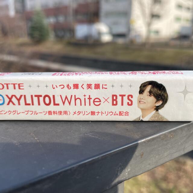 防弾少年団(BTS)(ボウダンショウネンダン)のテテ/BTS 防弾少年団 XYLITOL 公式 キシリトール エンタメ/ホビーのタレントグッズ(アイドルグッズ)の商品写真