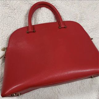 チャールズアンドキース(Charles and Keith)のチャールズアンドキース ハンドバッグ レッド(ハンドバッグ)