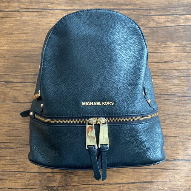 Michael Kors(マイケルコース)のMICHAEL KORS RHEA ZIP ミディアム バックパック レディースのバッグ(リュック/バックパック)の商品写真