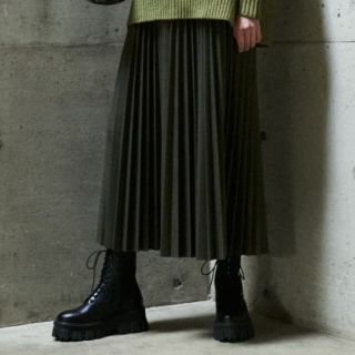 マウジー(moussy)のプリーツスカート(ロングスカート)