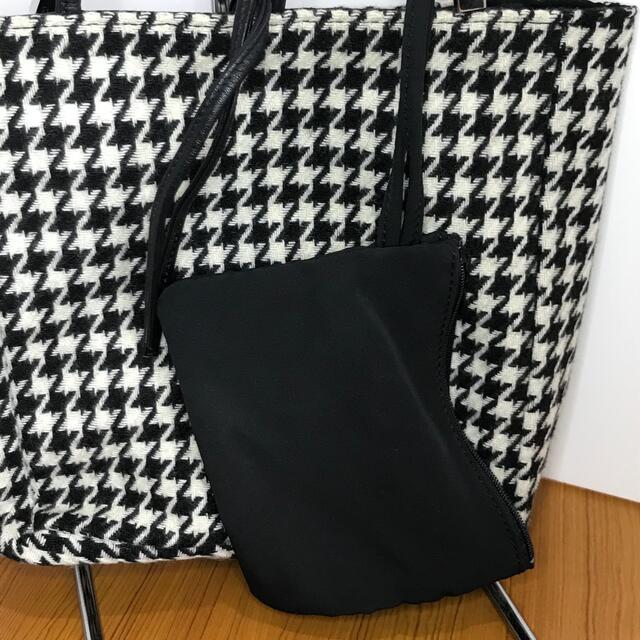 4℃(ヨンドシー)の4℃ ハンドバッグ　ポーチ付き レディースのバッグ(ハンドバッグ)の商品写真