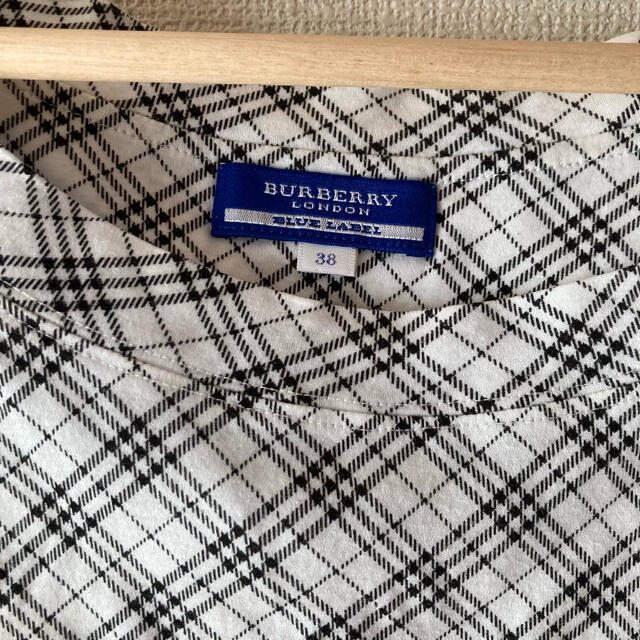 BURBERRY BLUE LABEL(バーバリーブルーレーベル)のBURBERRY BLUELABEL バーバリー 白 チェック Tシャツ レディースのトップス(Tシャツ(半袖/袖なし))の商品写真