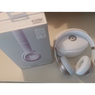 ビーツバイドクタードレ(Beats by Dr Dre)のbeats solo2 wireless ローズゴールド  ヘッドフォン(ヘッドフォン/イヤフォン)