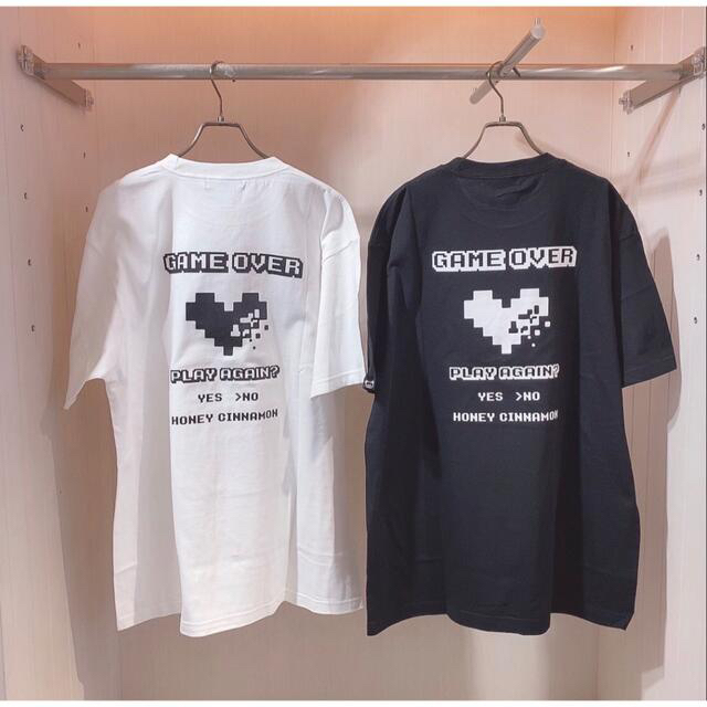 Honey Cinnamon ハニーシナモンブラックTシャツ レディースのトップス(Tシャツ(半袖/袖なし))の商品写真