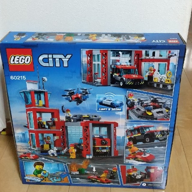Lego(レゴ)の新品　レゴ　消防署　60215　シティ　車 キッズ/ベビー/マタニティのおもちゃ(積み木/ブロック)の商品写真