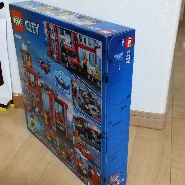 Lego(レゴ)の新品　レゴ　消防署　60215　シティ　車 キッズ/ベビー/マタニティのおもちゃ(積み木/ブロック)の商品写真