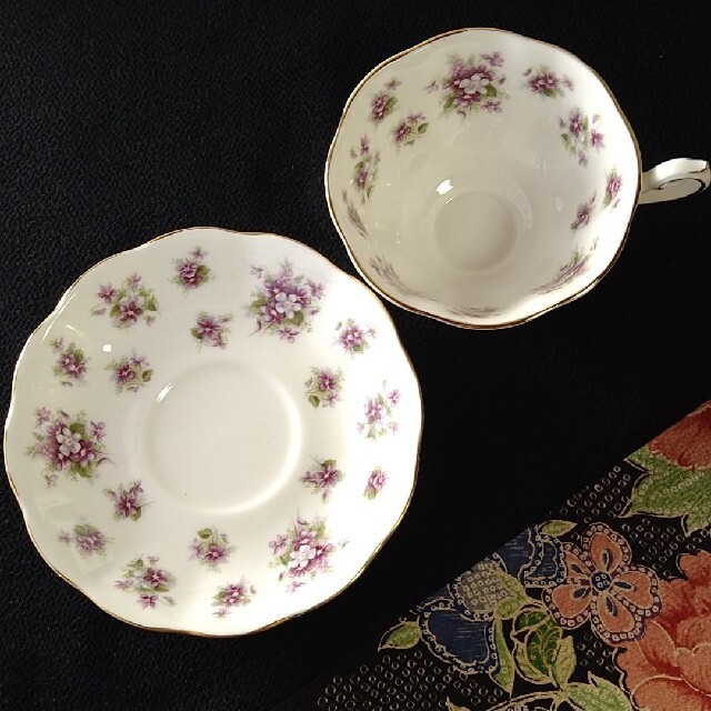 ROYAL ALBERT - 【希少な美品】ロイヤルアルバート スイート