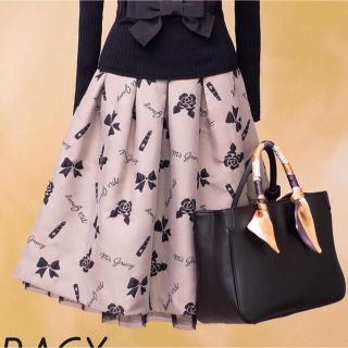 新作モデル モチーフ柄スカート ピンク36 gracy 今期 タグあり m's