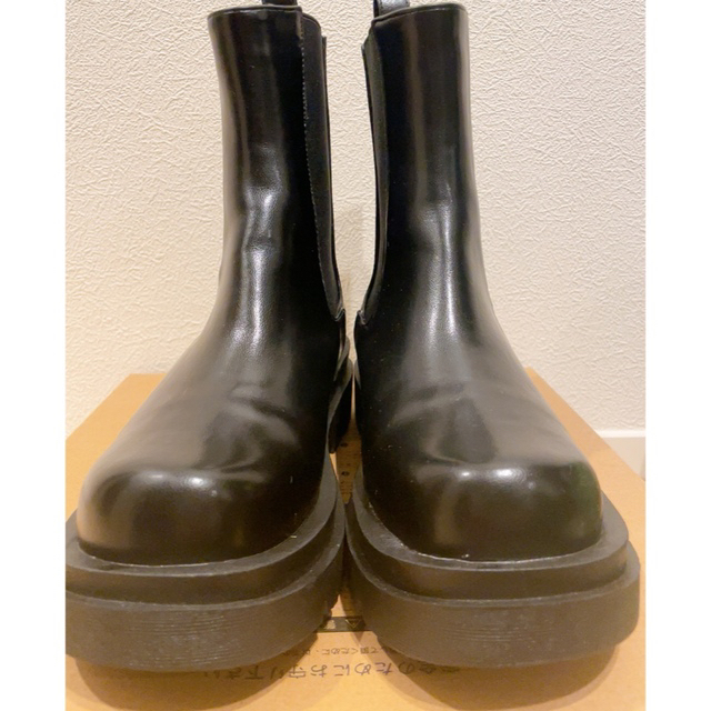 ZARA - ミドル丈 サイドゴアブーツ ブラックMサイズ 37の通販 by ZARA - ミドル丈 サイドゴアブーツ ブラックMサイズ 37の通販 by