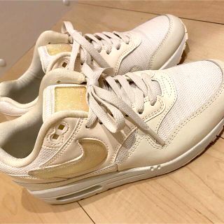 NIKE - エアマックス1 ジェリーパフ / 24.5cmの通販 by .｜ナイキなら ...