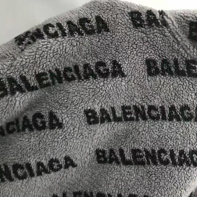 Balenciaga Sの通販 by 希和's shop｜バレンシアガならラクマ - バレンシアガ ファーコート 即納新作