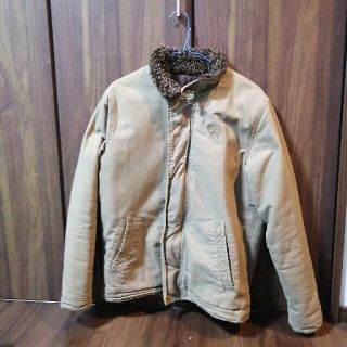 アバクロンビーアンドフィッチ(Abercrombie&Fitch)のアバクロ アウター(ダウンジャケット)