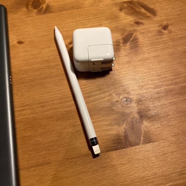 Apple(アップル)のiPad 7th generation+apple pencil+キーボード  スマホ/家電/カメラのPC/タブレット(タブレット)の商品写真
