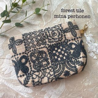 ミナペルホネン(mina perhonen)のforest tile コロンとしたポーチ　ミナペルホネン(ポーチ)