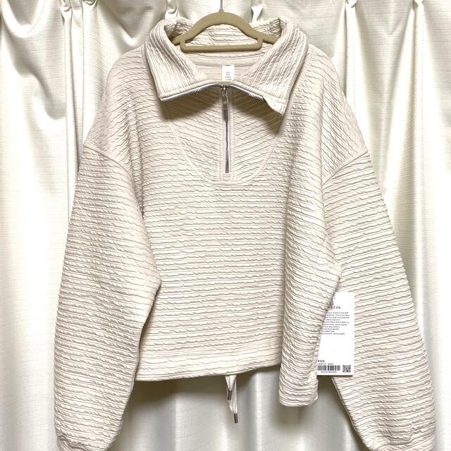 lululemon(ルルレモン)の美品 ルルレモン 長袖 Textured 1/2 Zip Pullover  スポーツ/アウトドアのトレーニング/エクササイズ(ヨガ)の商品写真