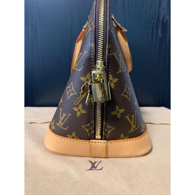 LOUIS VUITTON(ルイヴィトン)の【美品】LOUIS VUITTON  アルマ モノグラムバッグ レディースのバッグ(ハンドバッグ)の商品写真