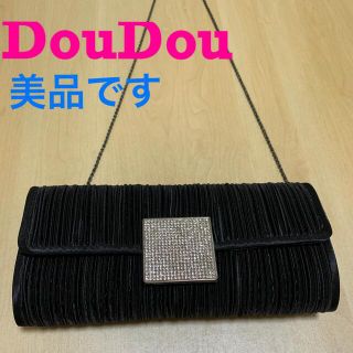 ドゥドゥ(DouDou)の［美品］DouDou クラッチバッグ　結婚式　パーティー　二次会(ショルダーバッグ)