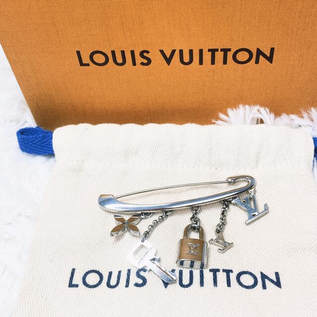 LOUIS VUITTON - 【美品】LOUIS VUITTON アクセモチーフ ピン ブローチ