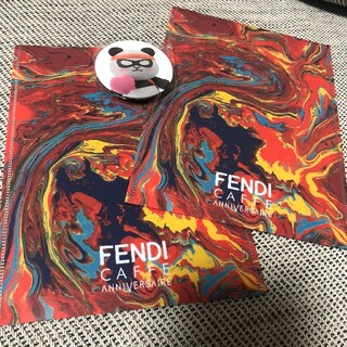 フェンディ(FENDI)のFENDI CAFFE  アニヴェルセル　マスクケース 缶バッジ(ノベルティグッズ)