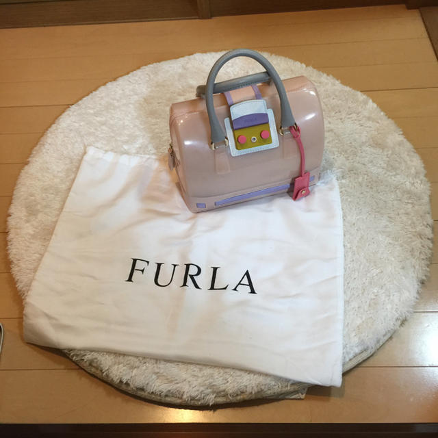 Furla(フルラ)のFURLAキャンディバック限定品✨美品 レディースのバッグ(ハンドバッグ)の商品写真