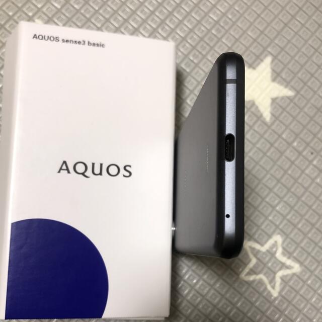 AQUOS(アクオス)のSHARP AQUOS sense3 basic SHV48 ブラック スマホ/家電/カメラのスマートフォン/携帯電話(スマートフォン本体)の商品写真