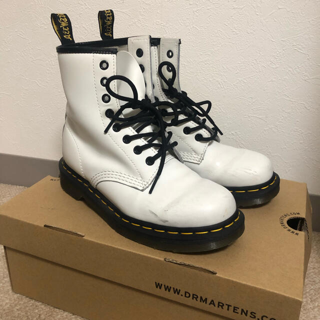 ⭐︎H⭐︎様専用　Dr.Martens ホワイト レディースの靴/シューズ(ブーツ)の商品写真