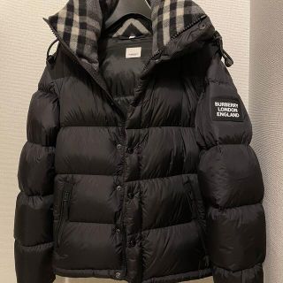 バーバリー(BURBERRY)の正規　美品　バーバリー　ダウンジャケット　ブラック　チェック(ダウンジャケット)