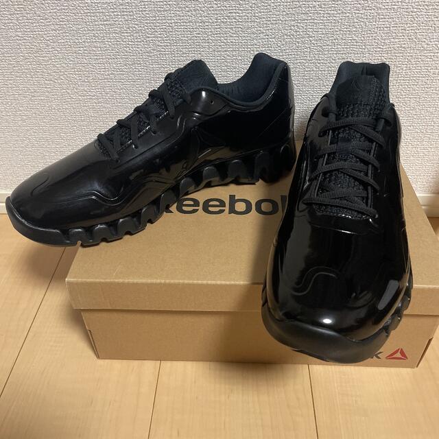 Reebok(リーボック)の新品　生産終了　Reebok ZIG PATENT 28.5cm メンズの靴/シューズ(スニーカー)の商品写真