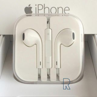 アイフォーン(iPhone)のアップル純正イヤホン　1点(ヘッドフォン/イヤフォン)