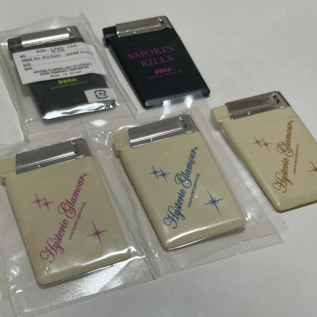 HYSTERIC GLAMOUR(ヒステリックグラマー)のS様専用激レア新品未開封ライター×3＋オマケset メンズのファッション小物(タバコグッズ)の商品写真