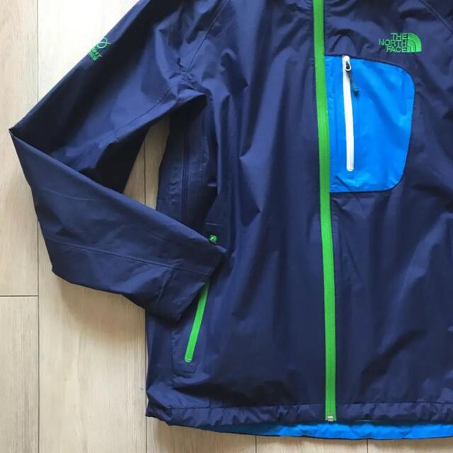 THE NORTH FACE(ザノースフェイス)のノースフェイスハイベントDTネイビーブルーマウンテンパーカーフライトシリーズ メンズのジャケット/アウター(マウンテンパーカー)の商品写真