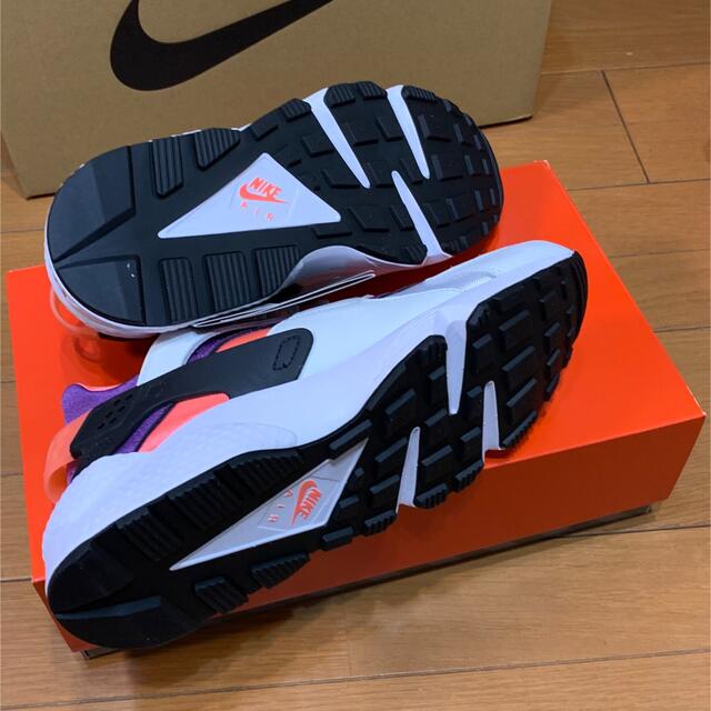 NIKE(ナイキ)の新品送料込み　ナイキ エア ハラチ  NIKE AIR HUARACHE メンズの靴/シューズ(スニーカー)の商品写真