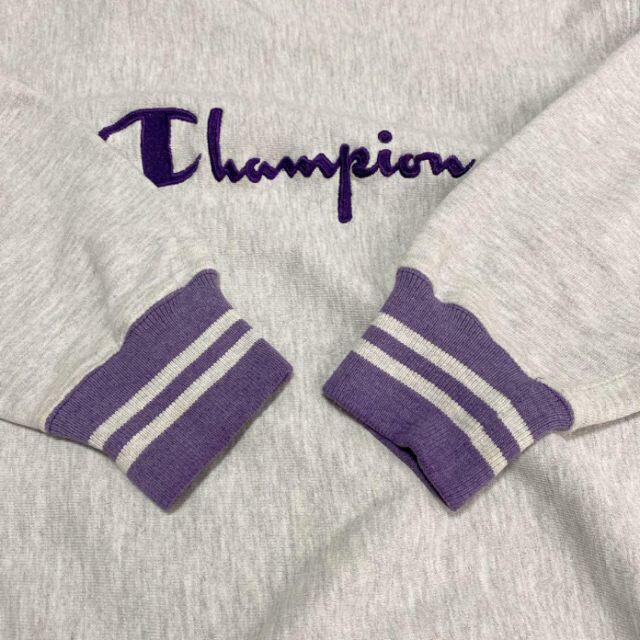 Champion(チャンピオン)のチャンピオン リバースウィーブ XL ラインリブ 刺繍ロゴ USA製 グレー メンズのトップス(スウェット)の商品写真