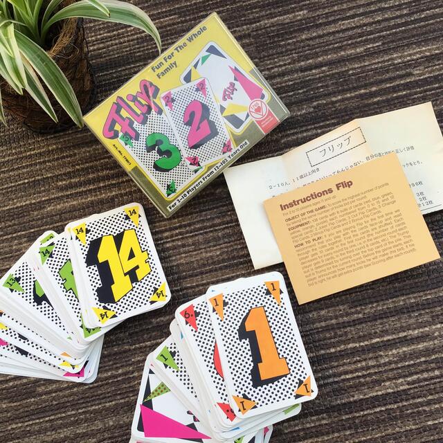 【カードゲーム】 FLIP エンタメ/ホビーのテーブルゲーム/ホビー(トランプ/UNO)の商品写真