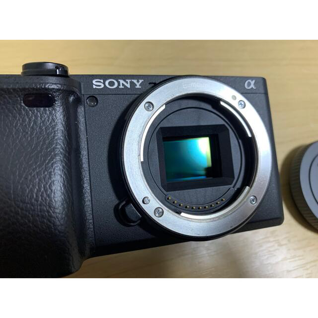 SONY(ソニー)のSONY ILCE−6400 + SIGMA 30mm F1.4 DC DN スマホ/家電/カメラのカメラ(ミラーレス一眼)の商品写真