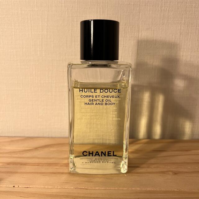 CHANEL ジェントルオイル　レ ゼクスクルジフ ドゥ シャネル