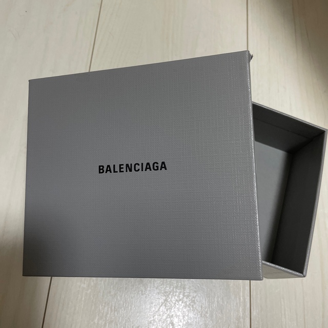 Balenciaga(バレンシアガ)のBALENCIAGA ペーパーミニウォレット レディースのファッション小物(財布)の商品写真