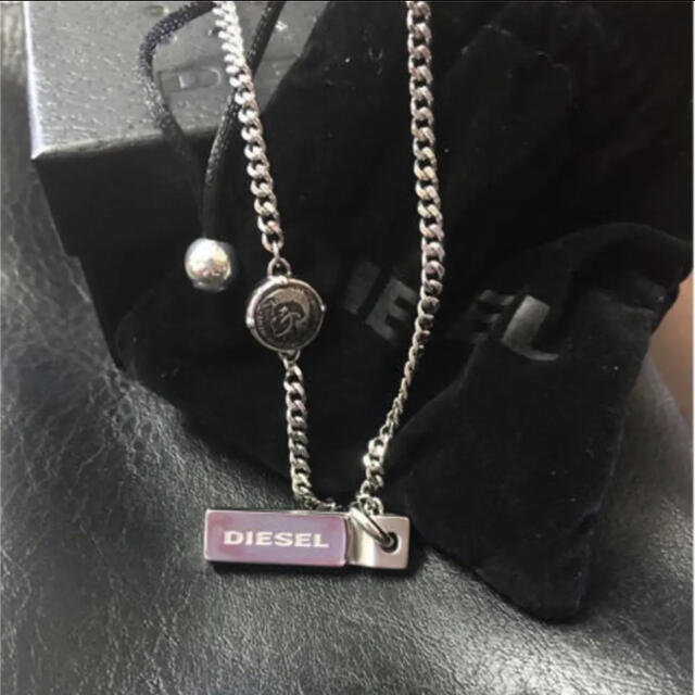 DIESEL(ディーゼル)のDIESELネックレス メンズのアクセサリー(ネックレス)の商品写真