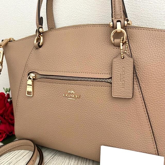 COACH(コーチ)の《新品》COACH ライトベージュ シグネチャー レザー ショルダーバッグ レディースのバッグ(ショルダーバッグ)の商品写真