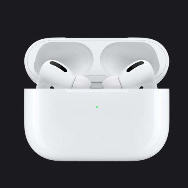 Apple(アップル)の【値下中】 新品未開封 AirPods Pro 第1世代 スマホ/家電/カメラのオーディオ機器(ヘッドフォン/イヤフォン)の商品写真