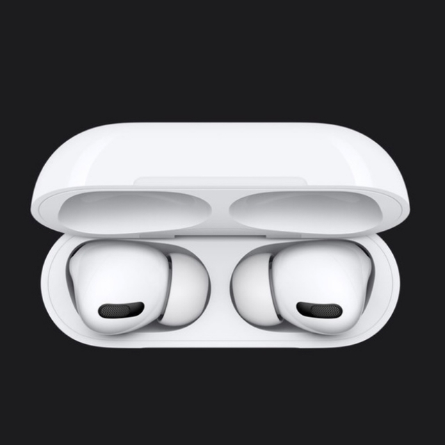 Apple(アップル)の【値下中】 新品未開封 AirPods Pro 第1世代 スマホ/家電/カメラのオーディオ機器(ヘッドフォン/イヤフォン)の商品写真